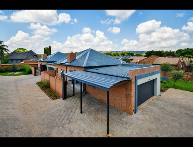 3 BEDROOM TOWNHOUSE FOR SALE IN ANNLIN